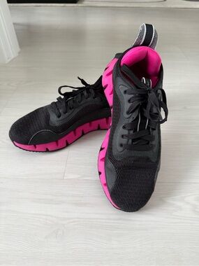 Reebok Black and Hot Pink Athletic Sneakers